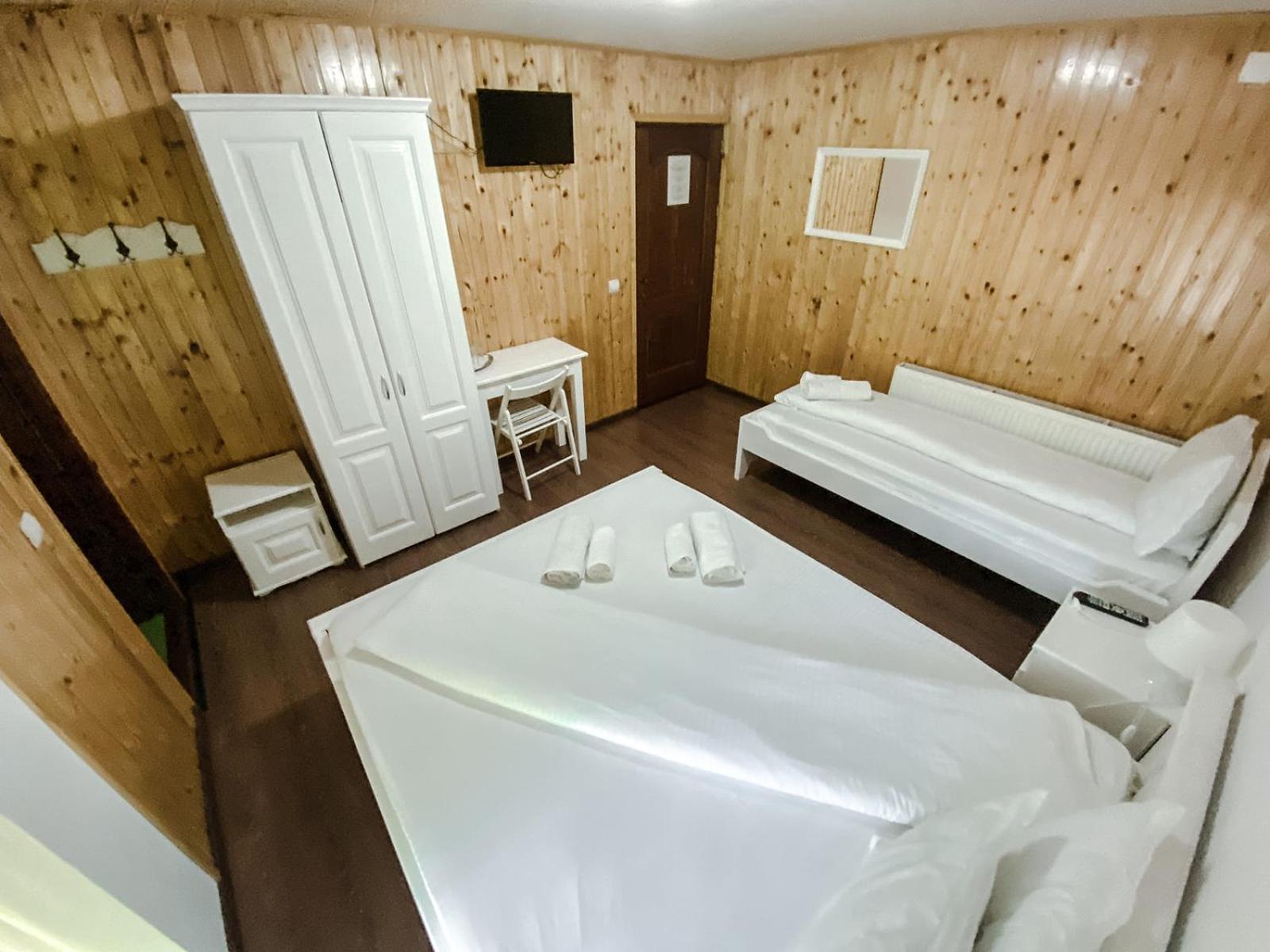 Pensiunea Petru Şugag Quarto foto