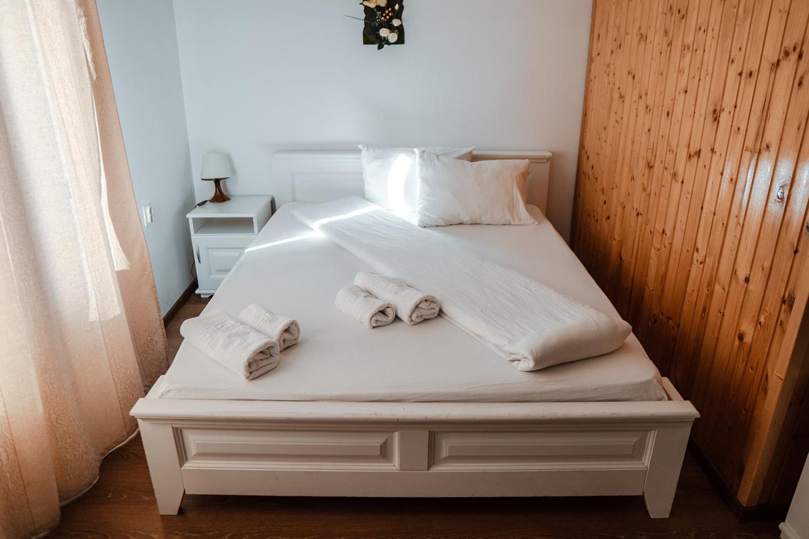 Pensiunea Petru Şugag Quarto foto