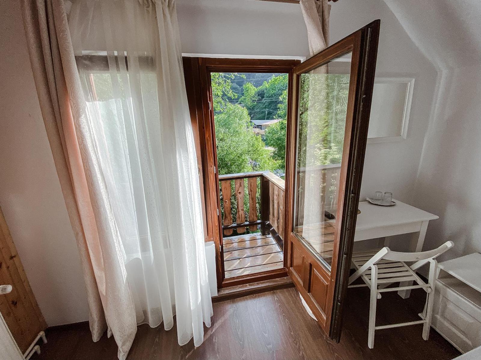 Pensiunea Petru Şugag Quarto foto